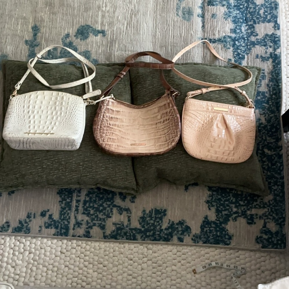 Women’s Croc-Embossed Leather Crossbody Bag - Cream, Beige, Blush